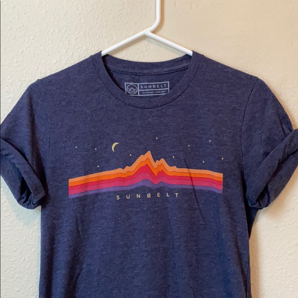 *SOLD*Mountain Graphic T-shirt